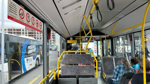 Ehemaliges Postauto im Einsatz in Island.