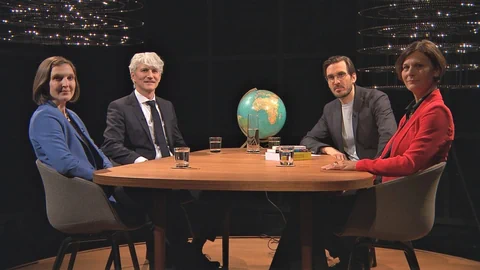 Die Gäste von links nach rechts: Dr. Gerlinde Groitl, Prof. Dr. Jeronim Perovic, Yves Bossart und Prof. Dr. Véronique Zanetti.