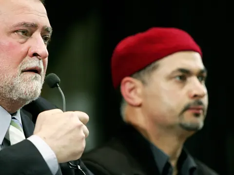 Anouar Garbi (rechts) 2008 an einer Solidaritätsveranstaltung für Palästina in Genf.