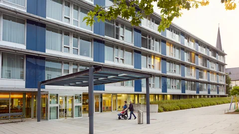 Spital Bülach, Eingang von aussen.