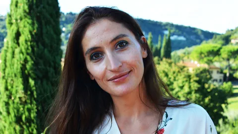 Porträt von Zoe Lefkofridi.
