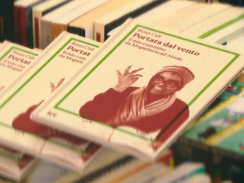 Ruun Calis Buch «Portata dal vento»