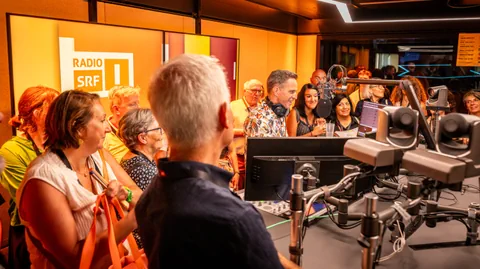 Führung durch die Radio Hall
