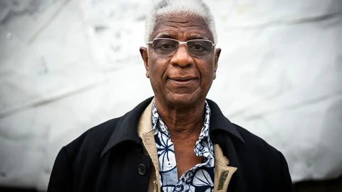 El Anatsui im Portrait