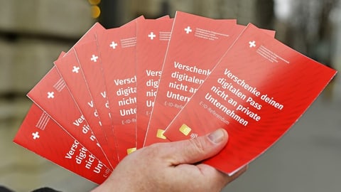 Referendum gegen E-ID-Gesetz zustande gekommen Referendum gegen E-ID-Gesetz zustande gekommen