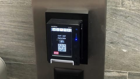 Empörung und wenig Verständnis für bargeldlose Bahnhof-WCs