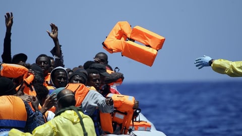 Festung Europa: Frontex in der Kritik