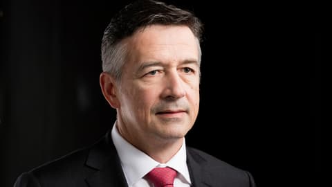 Wirtschaft soll Flüchtlinge beschäftigen Wirtschaft soll Flüchtlinge beschäftigen