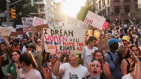 Gerichtsentscheid treibt Menschen in den USA auf die Strassen Gerichtsentscheid treibt Menschen in den USA auf die Strassen