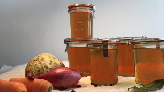 Gibt so richtig Schub – Die Kraftbrühe vom Rind - A point - SRF