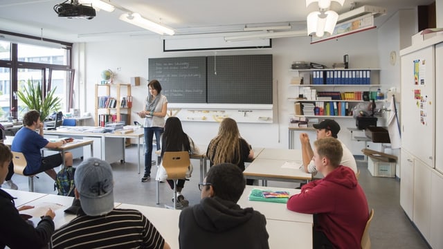 Schulzimmer von innen. Schulzimmer von innen.