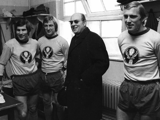 Günter Mast und Spieler von Braunschweig Günter Mast und Spieler von Braunschweig