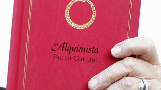Coelhos grösster Erfolg: «Der Alchemist». Coelhos grösster Erfolg: «Der Alchemist».