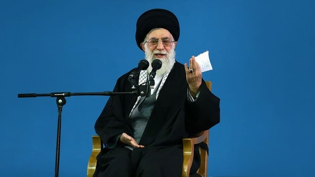 Irans oberster Führer Ajatollah Ali Chamenei, der das letzte Wort in allen strategischen Belangen hat Irans oberster Führer Ajatollah Ali Chamenei, der das letzte Wort in allen strategischen Belangen hat