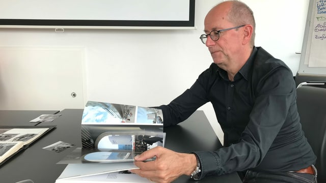 Mathias Grünenfelder, der letzte Direktor der WSB, schwelgt in Erinngerungen. Heute ist er Vizedirektor von Aargau Verkehr. Mathias Grünenfelder, der letzte Direktor der WSB, schwelgt in Erinngerungen. Heute ist er Vizedirektor von Aargau Verkehr.