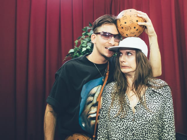 Openair Frauenfeld: Yung Hurn mit Bettina Bestgen im schrägsten Interview ever.