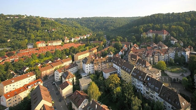 Grüne Hügel in und um Stuttgart und Häuser Grüne Hügel in und um Stuttgart und Häuser