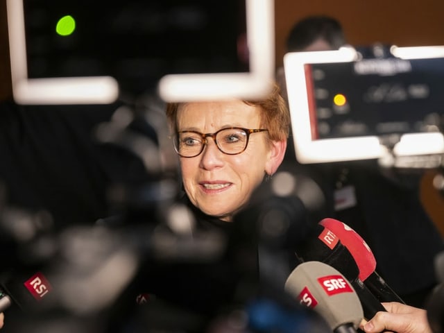 Eva Herzog nella hall