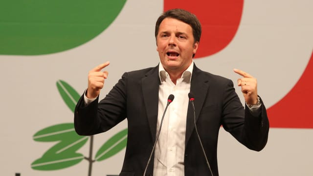 Renzi bei einer Rede, gestikulierend. Renzi bei einer Rede, gestikulierend.
