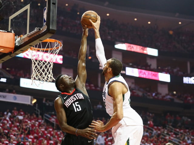 Clint Capela (l.) und seine Houston Rockets. Clint Capela (l.) und seine Houston Rockets.
