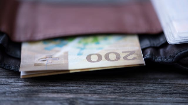Portemonnaie mit Banknoten. Portemonnaie mit Banknoten.