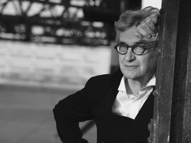 Ein Porträt von Wim Wenders. Ein Porträt von Wim Wenders.