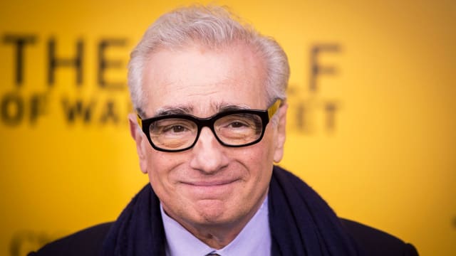 Mann mit schwarzer Brille Mann mit schwarzer Brille