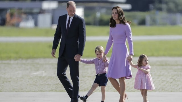 Prinz William (links) und sein Bruder Harry haben sich offenbar auseinandergelebt. Prinz William (links) und sein Bruder Harry haben sich offenbar auseinandergelebt.