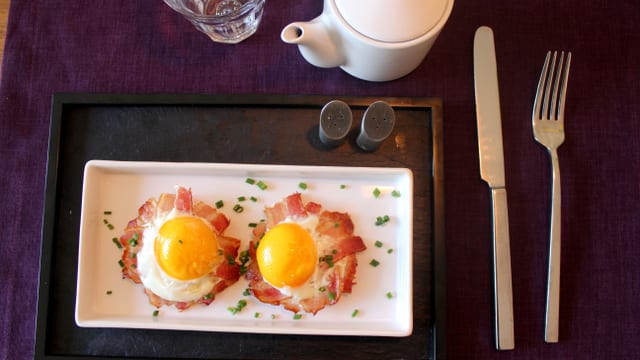 Speck-Ei-Nestchen. Speck-Ei-Nestchen.