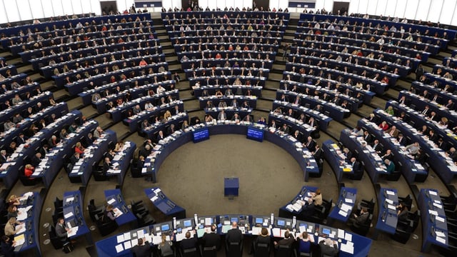 Das vollbesetzte EU-Parlament in Strassburg (Archivaufnahme) Das vollbesetzte EU-Parlament in Strassburg (Archivaufnahme)