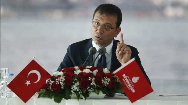Imamoglu spricht. Imamoglu spricht.