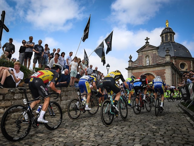 Die Kapelmuur von Geraardsbergen ist der erste Bergpreis der Tour de France 2019. Die Kapelmuur von Geraardsbergen ist der erste Bergpreis der Tour de France 2019.