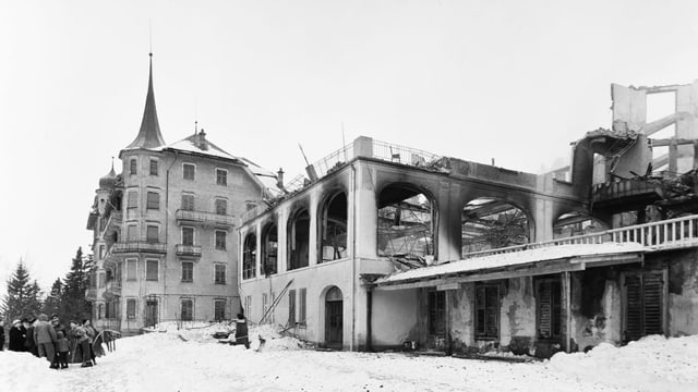Bild des abgebrannten Hotels Bild des abgebrannten Hotels