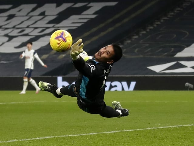 Alphonse Areola bei einer Parade für den FC Fulham Alphonse Areola bei einer Parade für den FC Fulham