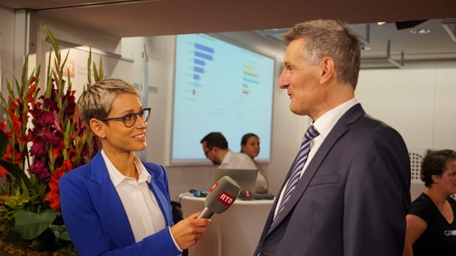 La moderatura RTR discurra cun Walter Schlegel