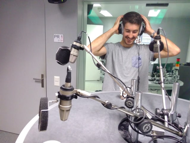 Matthias Rast im Studio. Matthias Rast im Studio.