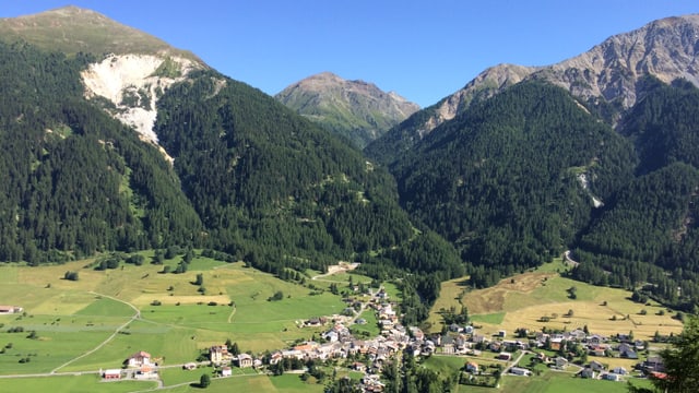 Il Piz Chalderas, Schais e sutvart sta: Maria Il Piz Chalderas, Schais e sutvart sta: Maria