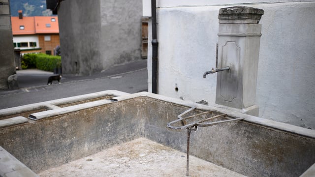 Trockengelegter Brunnen. Trockengelegter Brunnen.