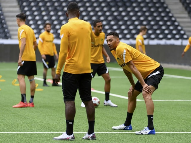 Die YB-Spieler wollen in die nächste Runde einziehen. Die YB-Spieler wollen in die nächste Runde einziehen.