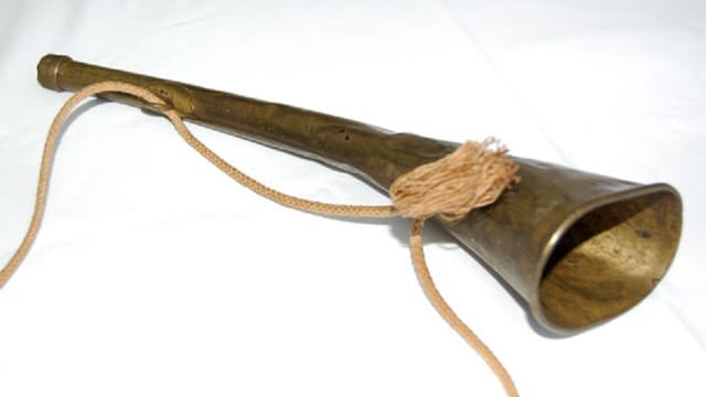 Corn da fieu, per alarmar ils vischins. Corn da fieu, per alarmar ils vischins.