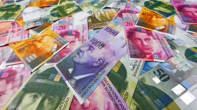 Viele Schweizer Banknoten. Viele Schweizer Banknoten.