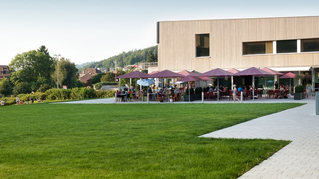 Das Sportzentrum Wislepark in turbulenten Zeiten. Es braucht Nachtragskredite, um Bau und Betrieb finanzieren zu können. Das Sportzentrum Wislepark in turbulenten Zeiten. Es braucht Nachtragskredite, um Bau und Betrieb finanzieren zu können.