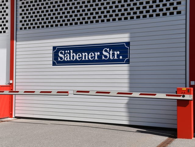 An der Säbener Strasse wurde das Tor erstmals nach 3 Wochen wieder geöffnet.