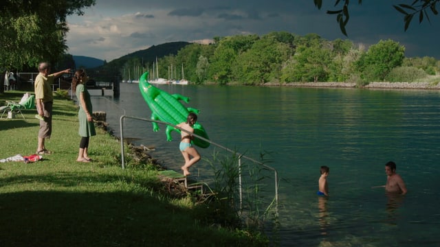 Familie beim Baden Familie beim Baden