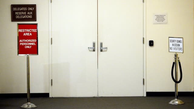 Verschlossene Türen beim UNO-Sicherheitsrat in New York. Verschlossene Türen beim UNO-Sicherheitsrat in New York.