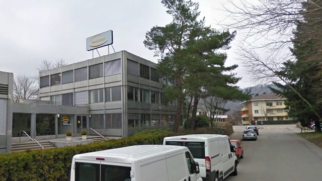 Das Gebäude der Heusser AG. Das Gebäude der Heusser AG.