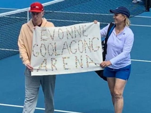 John McEnore und Martina Navratilova John McEnore und Martina Navratilova