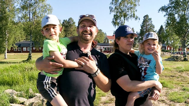 Yasmine und Max Hensler und ihre Kinder Yanne und Kimi Yasmine und Max Hensler und ihre Kinder Yanne und Kimi