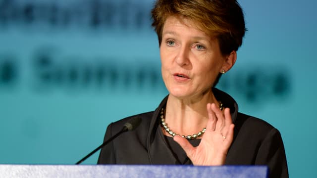 Aufnahme von Bundesrätin Simonetta Sommaruga während einer Rede. Aufnahme von Bundesrätin Simonetta Sommaruga während einer Rede.