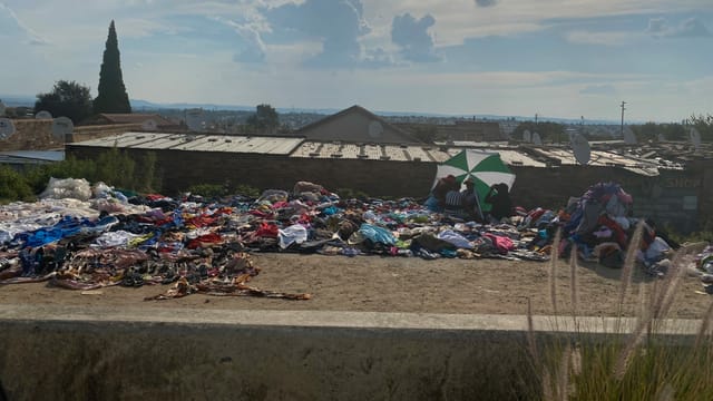 Der informelle Sektor in Südafrika. Der informelle Sektor in Südafrika.